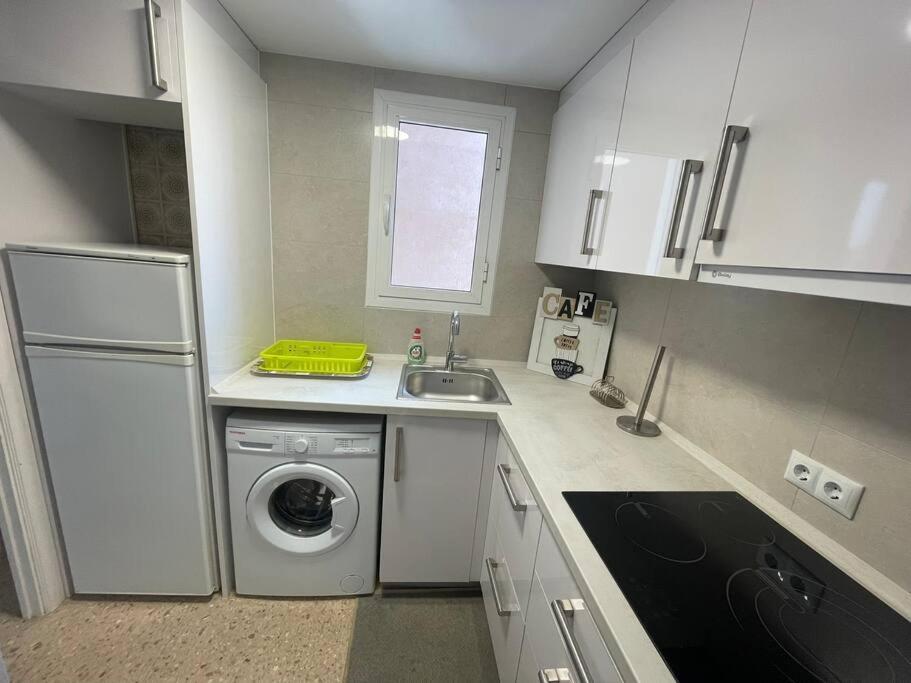 Centro Primera Linea Con Piscina Lejlighed Benidorm Eksteriør billede